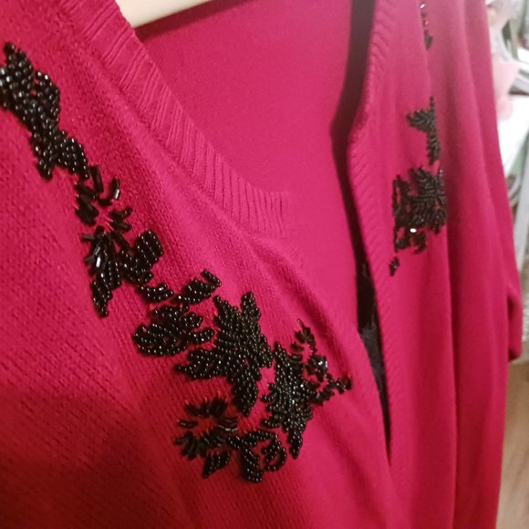 Red Cardigan Sweater with Black Beading Size 20/22 - Picture 2 of 4